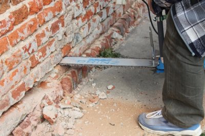 Izolacja fundamentów. Podcinanie muru. Izolacja fundamentów. Podcinanie muru.